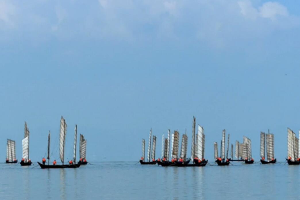 为实现“两个一百年”奋斗目标而努力